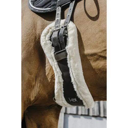 Фото Подпруга Mouton с мехом, выездковая. Norton