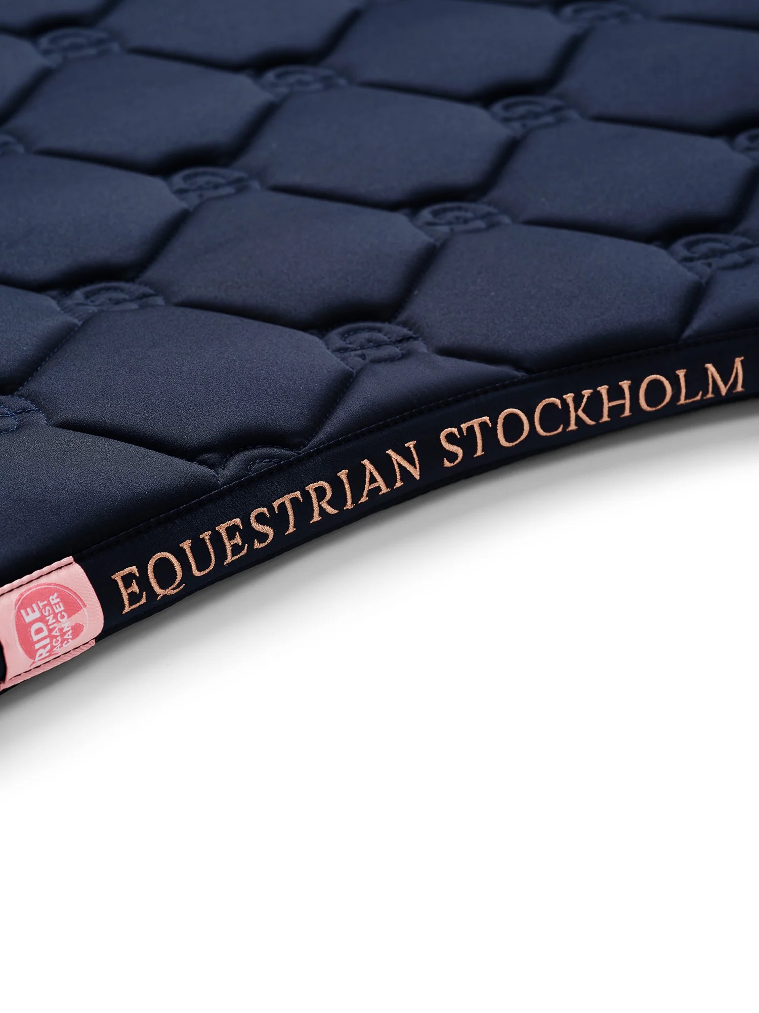 Вальтрап выездковый Lagoon Blush. Equestrian Stockholm 3