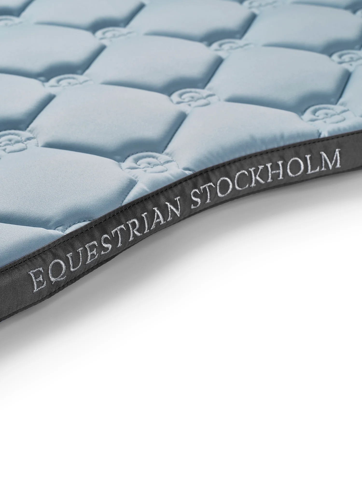 Вальтрап конкурный Ice Blue. Equestrian Stockholm 3