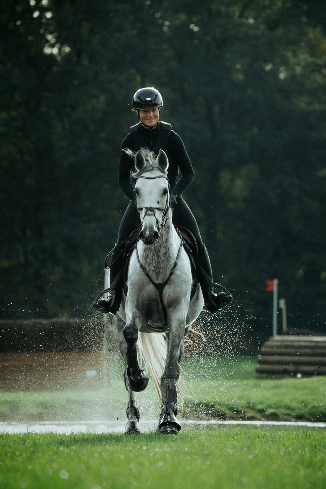 Шлем Airduo Shine Black. Pikeur 9