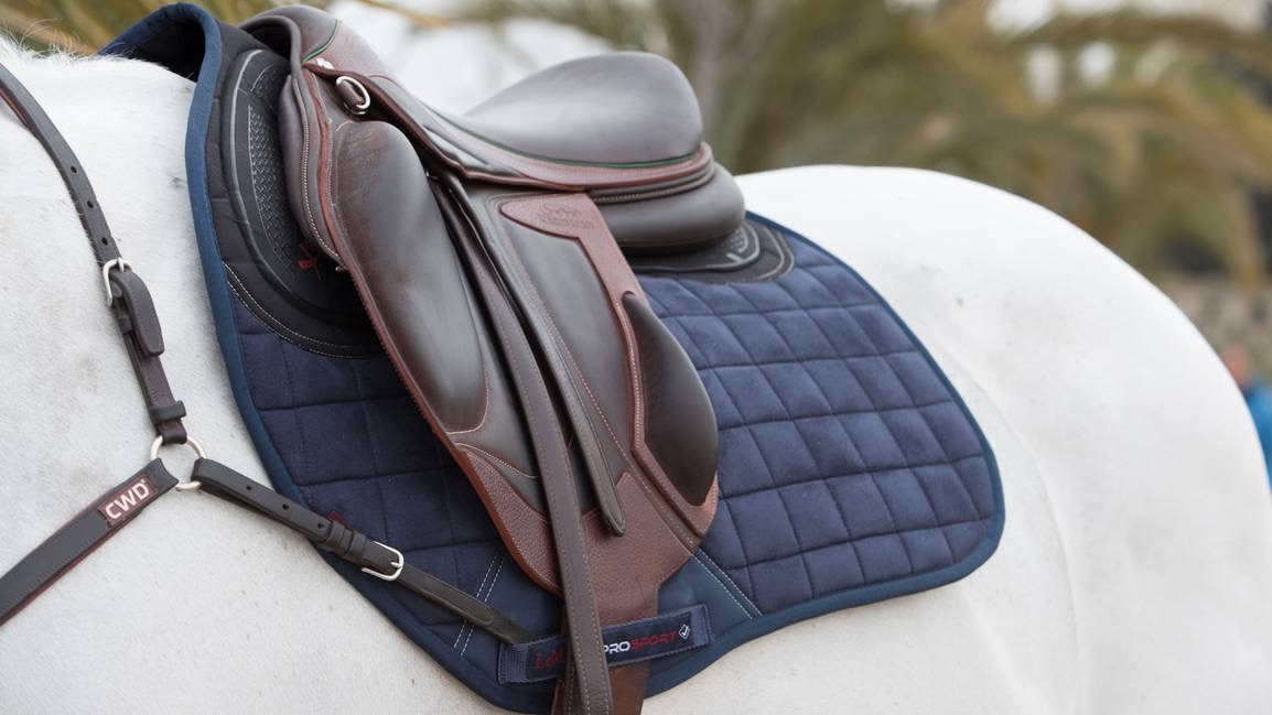 Вальтрап конкурный с амортизатором X-Grip Silicone Navy. LeMieux 2