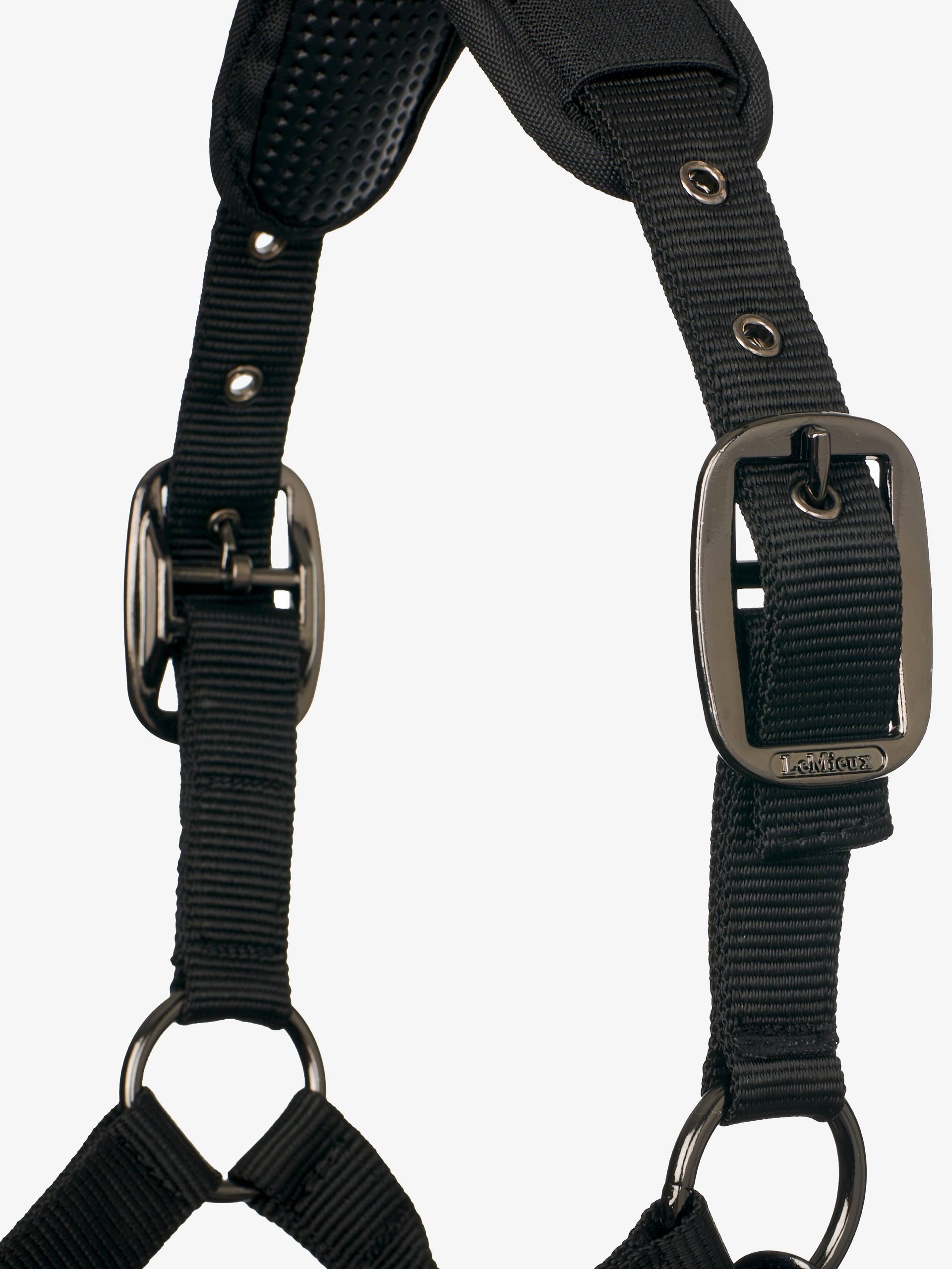 Недоуздок Control Black, строгий. LeMieux 2