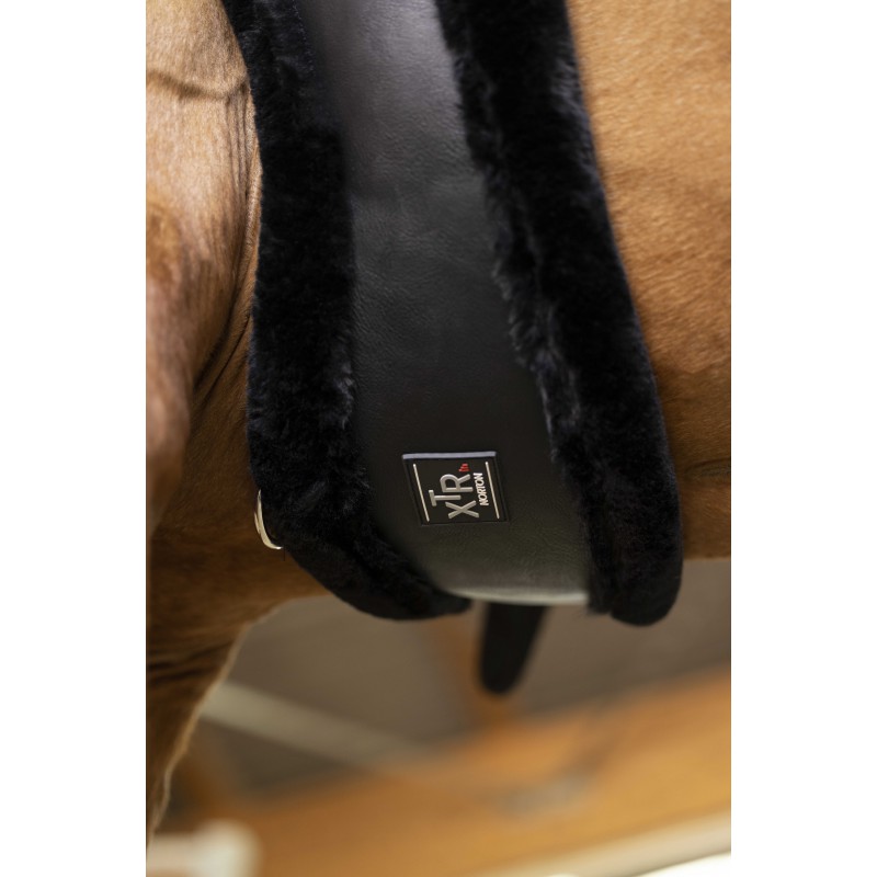 Подпруга Mouton с мехом, выездковая. Norton 6
