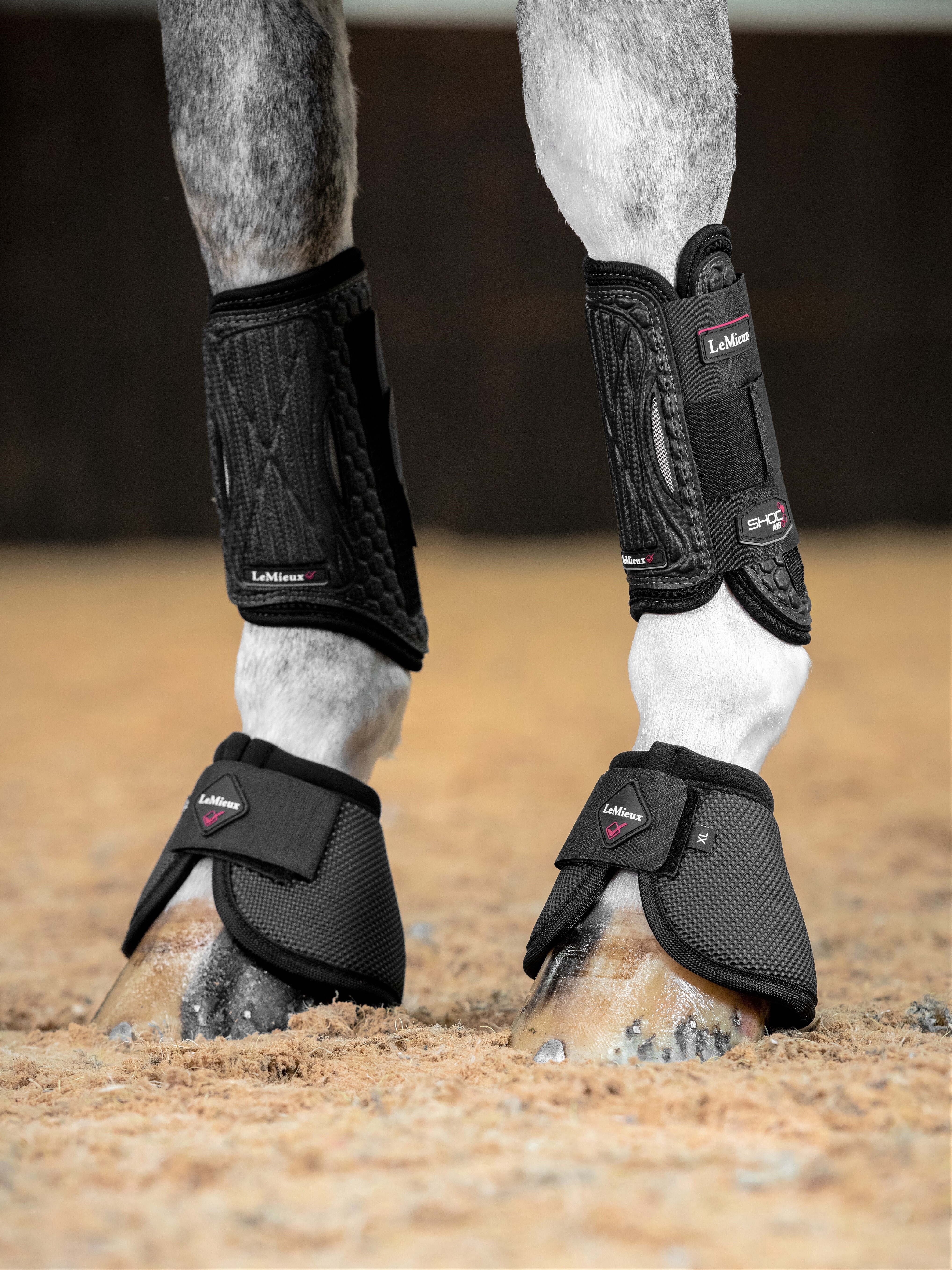 Колокольчики Ballistic Over Reach Boots Black, 2 шт. LeMieux 2